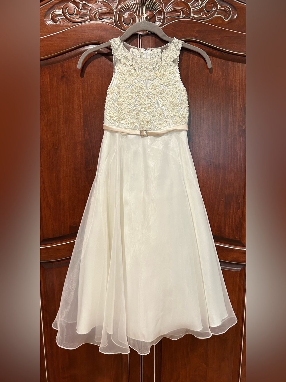 David's Bridal Ivory Floral Lace Bodice Flower Girl Gown